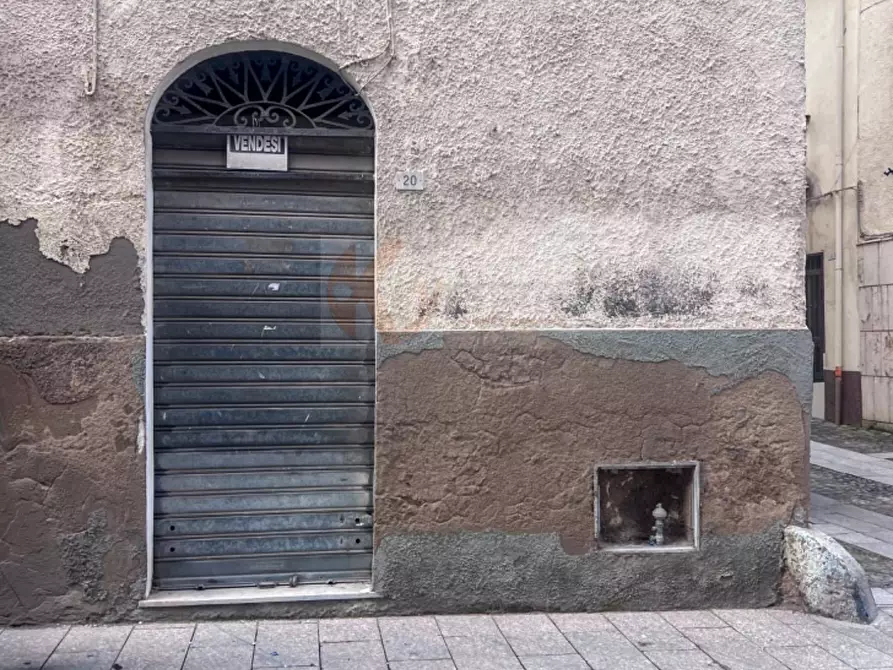 Immagine 13 di Locale commerciale in vendita  in Via Umberto 20 a Sorso