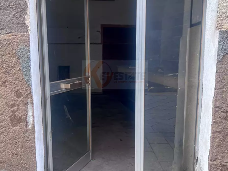 Immagine 16 di Locale commerciale in vendita  in Via Umberto 20 a Sorso