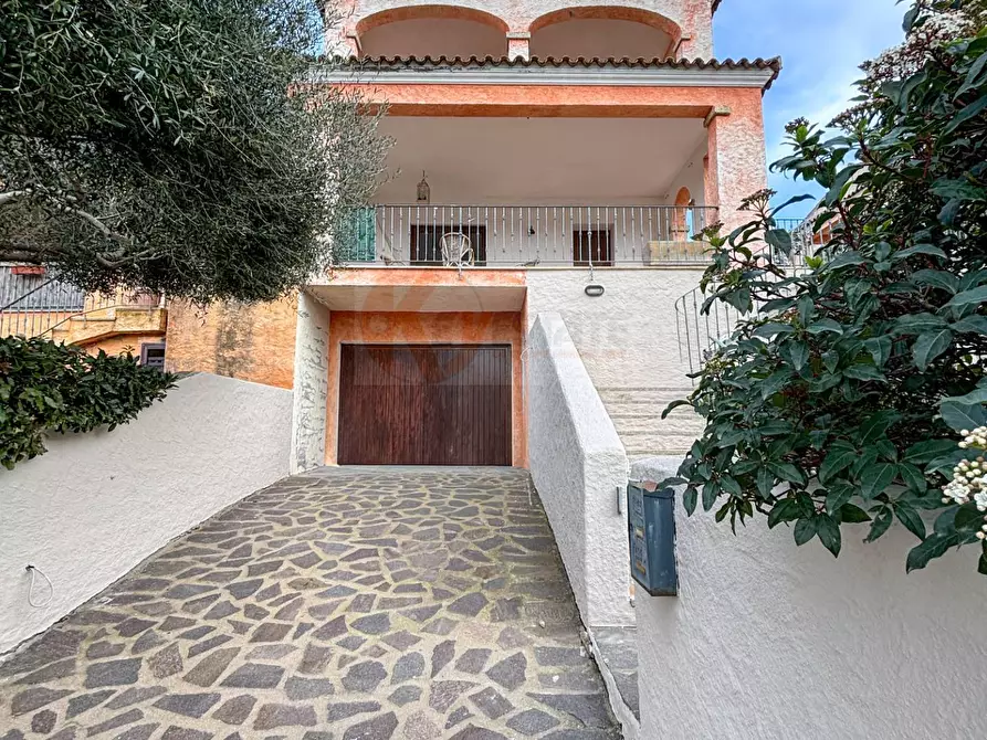 Immagine 24 di Villetta a schiera in vendita  in Via Raimondo Chiodino snc a Arzachena