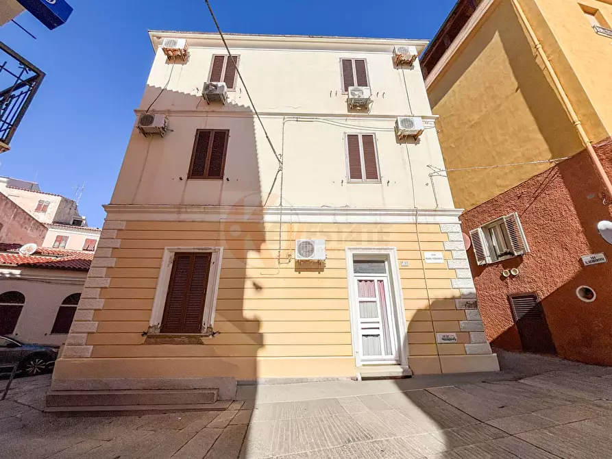 Immagine 4 di Casa indipendente in vendita  in Via Regina Margherita 5 a La Maddalena
