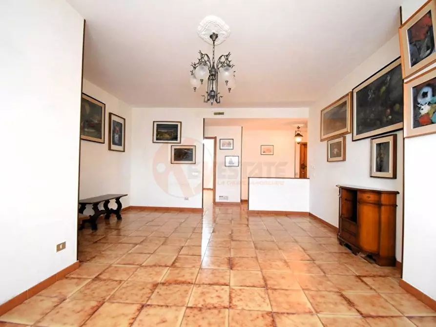 Immagine 2 di Appartamento in vendita  in via Luna e Sole 42 a Sassari