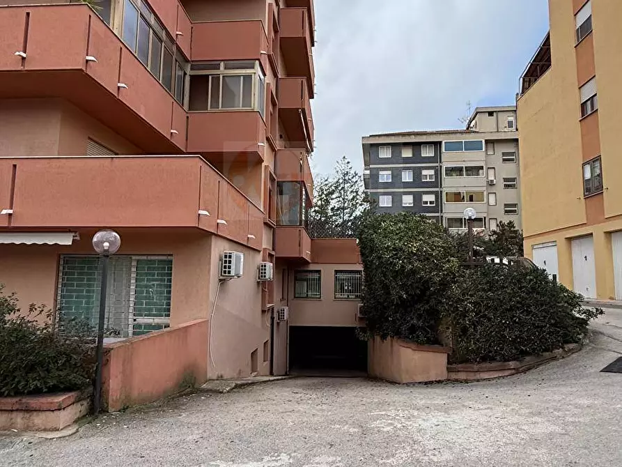 Immagine 56 di Appartamento in vendita  in via Luna e Sole 42 a Sassari