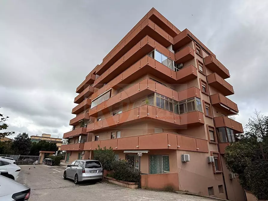 Immagine 59 di Appartamento in vendita  in via Luna e Sole 42 a Sassari