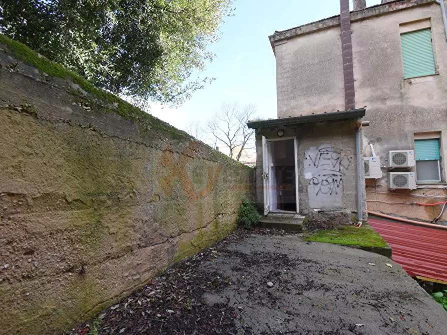 Immagine 14 di Appartamento in vendita  in corso Angioy 6 a Bono