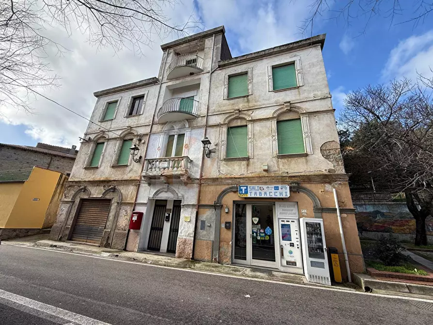 Immagine 37 di Appartamento in vendita  in corso Angioy 6 a Bono