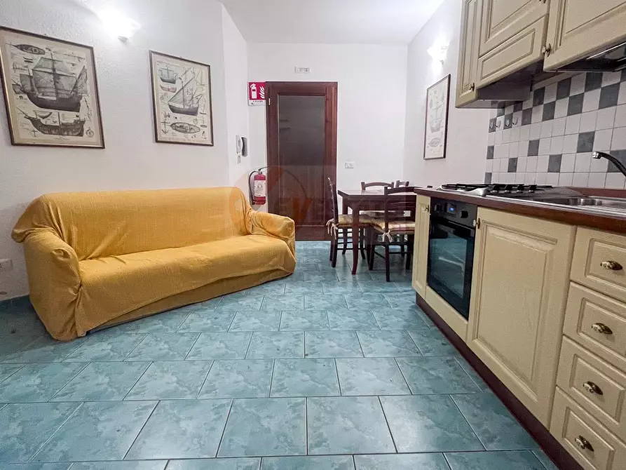 Immagine 3 di Appartamento in vendita  in Sos Alinos - Sa Conzola 63 a Orosei