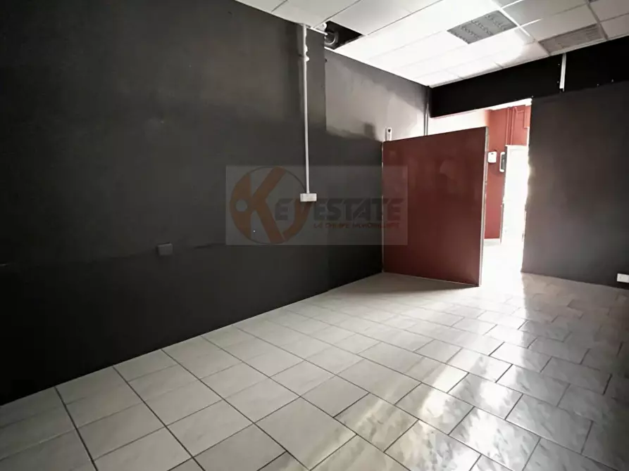 Immagine 6 di Locale commerciale in vendita  in Via Nizza 41C a Sassari