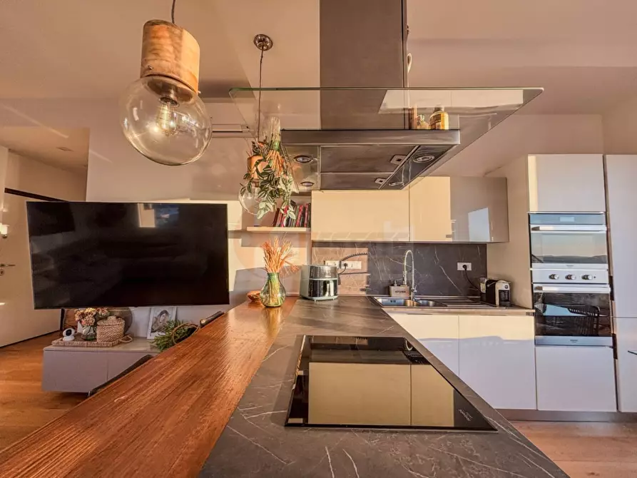 Immagine 12 di Attico in vendita  in Via Foscolo 20 a Alghero