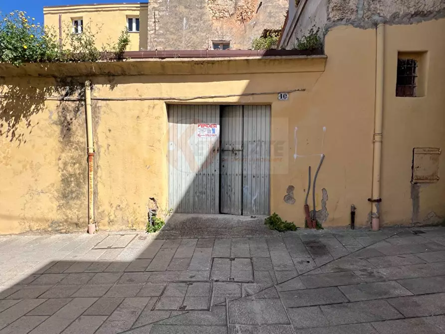Immagine 1 di Locale commerciale in vendita  in Via ciboddo 10 a Sassari