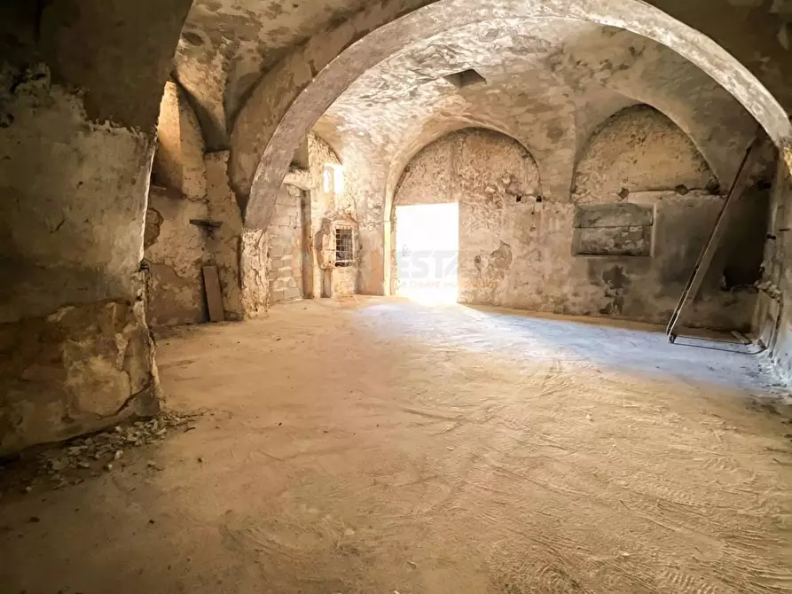 Immagine 19 di Locale commerciale in vendita  in Via ciboddo 10 a Sassari