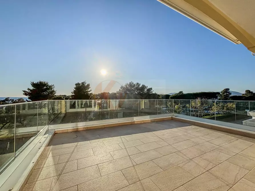 Immagine 3 di Attico in vendita  in Via Lido 125 a Alghero