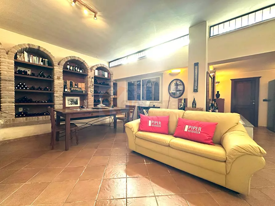 Immagine 1 di Ufficio in vendita  in via Crispatzu 6/A a Sassari