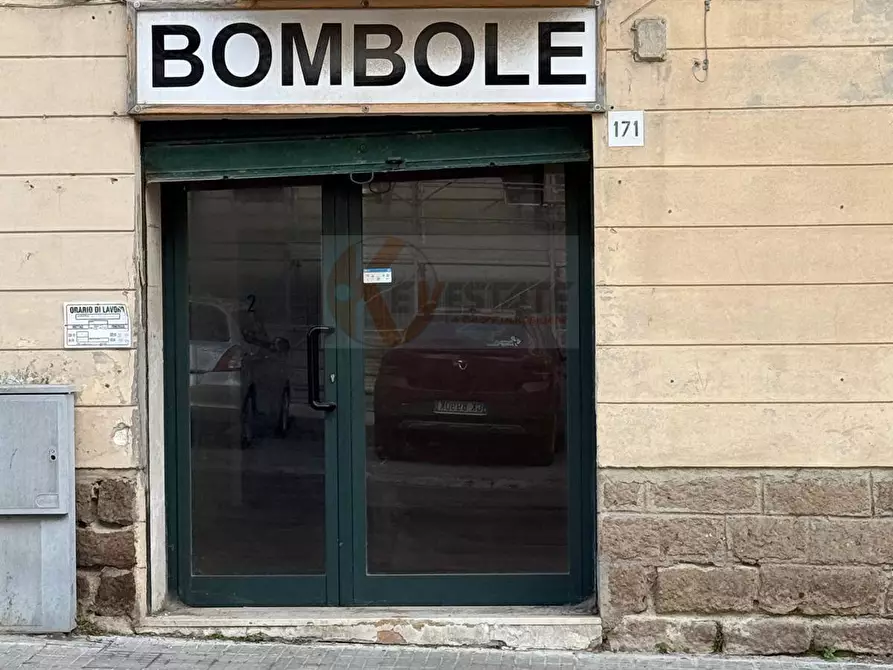 Immagine 12 di Locale commerciale in vendita  in via Grazia Deledda 171 a Sassari