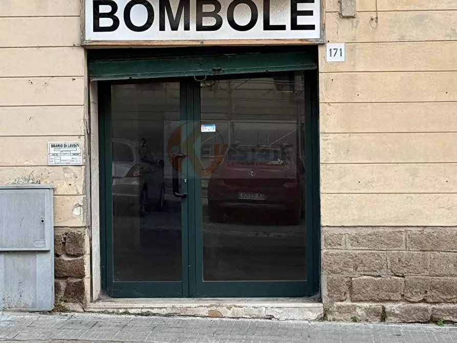 Immagine 13 di Locale commerciale in vendita  in via Grazia Deledda 171 a Sassari