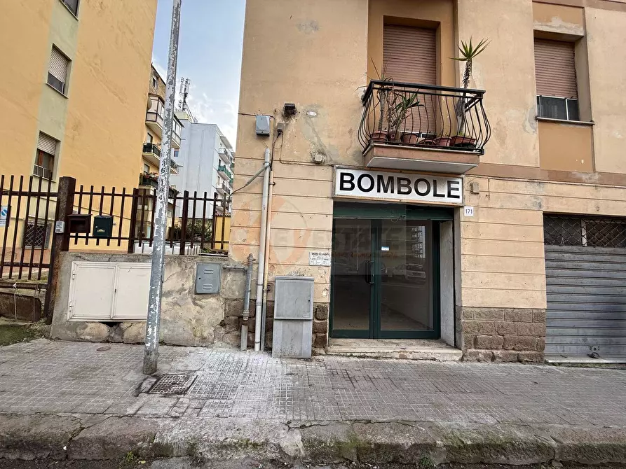 Immagine 17 di Locale commerciale in vendita  in via Grazia Deledda 171 a Sassari