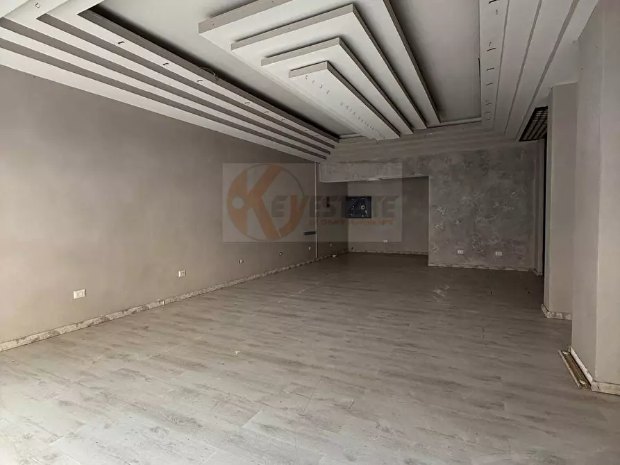 Immagine 5 di Locale commerciale in vendita  in via Grazia Deledda 55 a Sassari