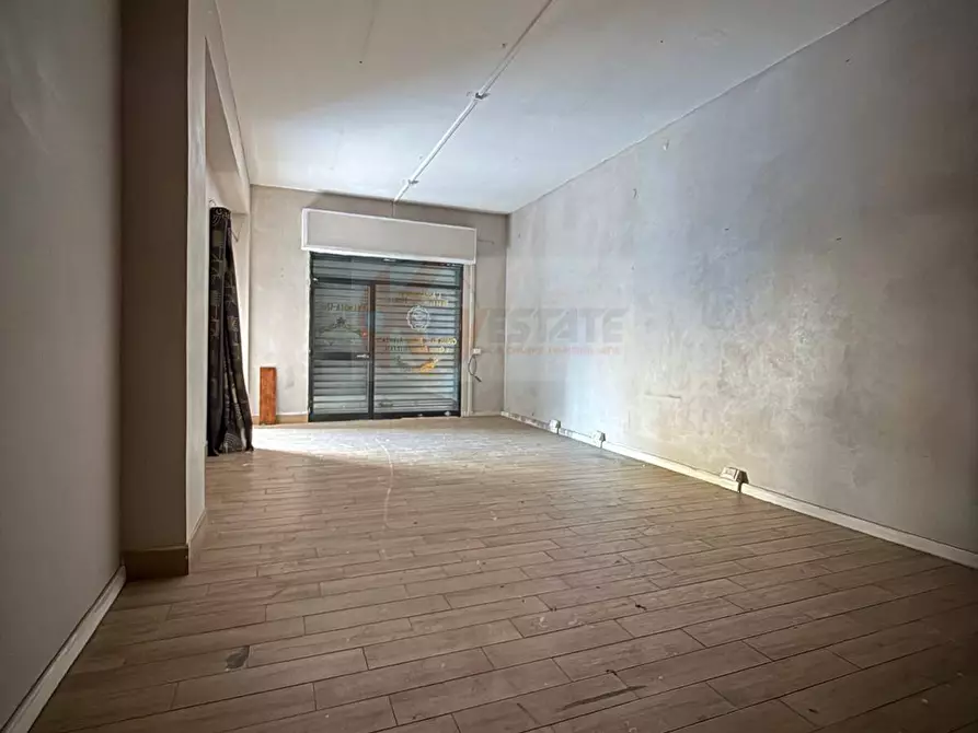 Immagine 9 di Locale commerciale in vendita  in via Grazia Deledda 55 a Sassari