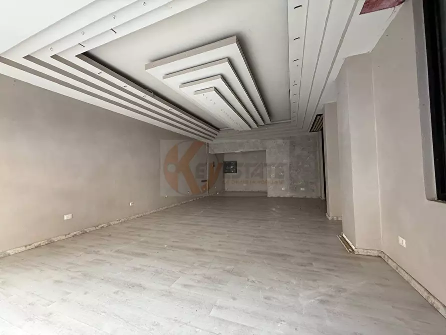 Immagine 15 di Locale commerciale in vendita  in via Grazia Deledda 55 a Sassari