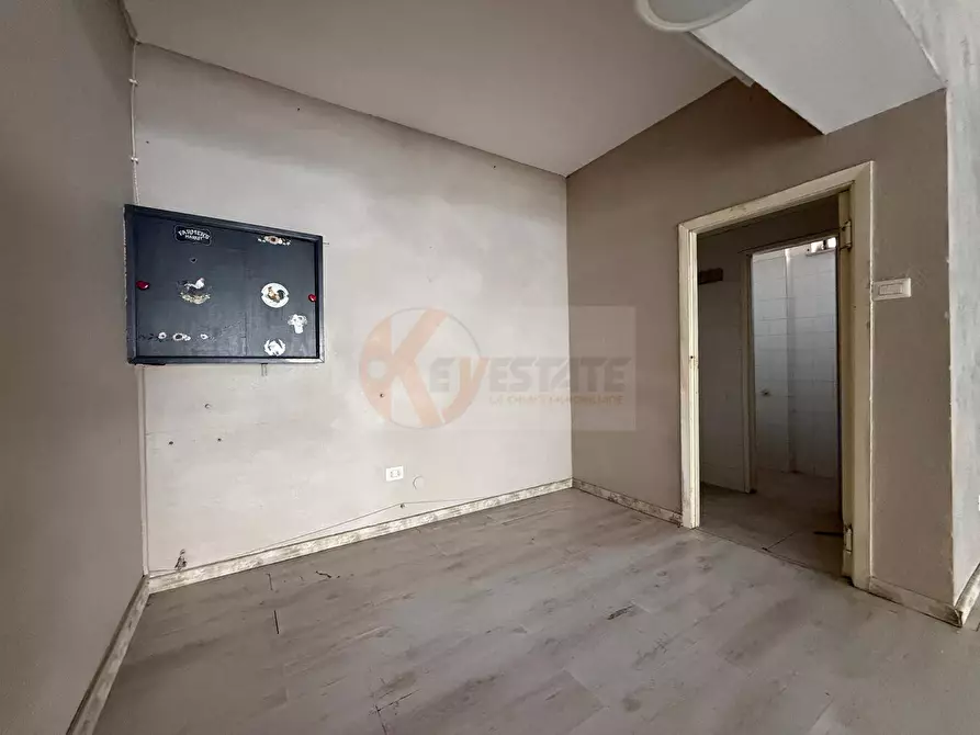 Immagine 17 di Locale commerciale in vendita  in via Grazia Deledda 55 a Sassari