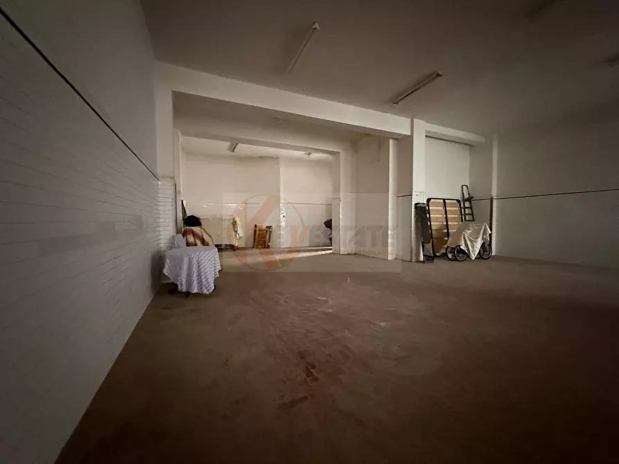 Immagine 13 di Locale commerciale in vendita  in via Grazia Deledda 31 a Sassari