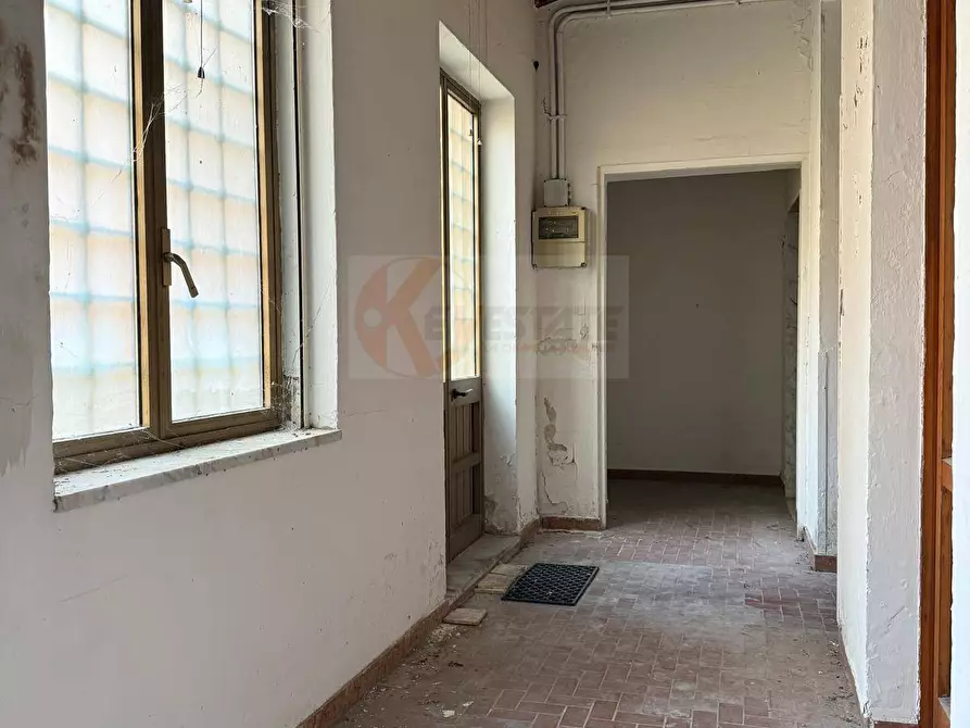 Immagine 27 di Locale commerciale in vendita  in via Grazia Deledda 31 a Sassari