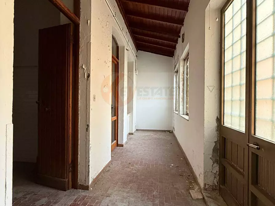 Immagine 31 di Locale commerciale in vendita  in via Grazia Deledda 31 a Sassari