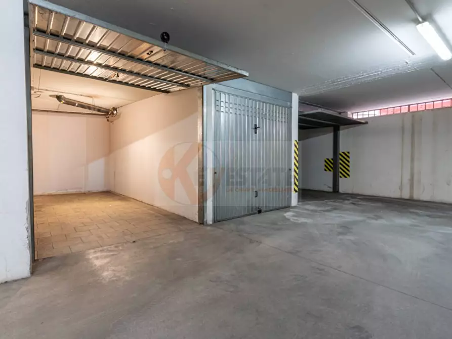 Immagine 54 di Attico in vendita  in Via Prunizzedda 84 a Sassari