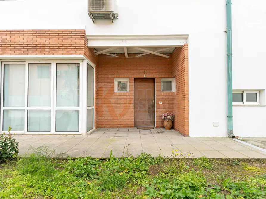 Immagine 1 di Appartamento in vendita  in Via Parigi 2 a Olbia