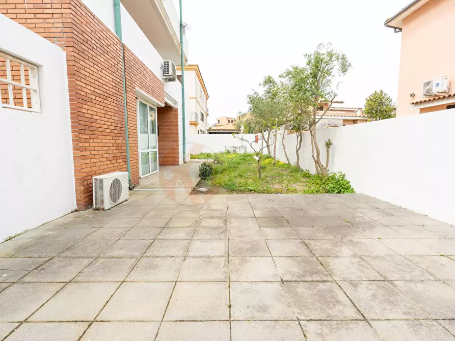 Immagine 5 di Appartamento in vendita  in Via Parigi 2 a Olbia