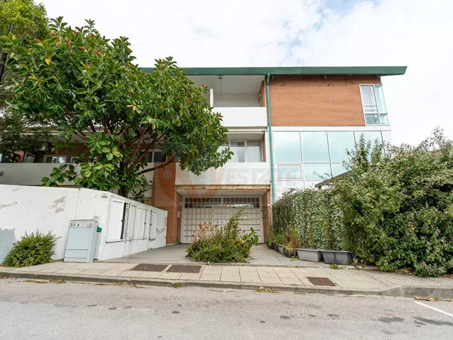 Immagine 24 di Appartamento in vendita  in Via Parigi 2 a Olbia