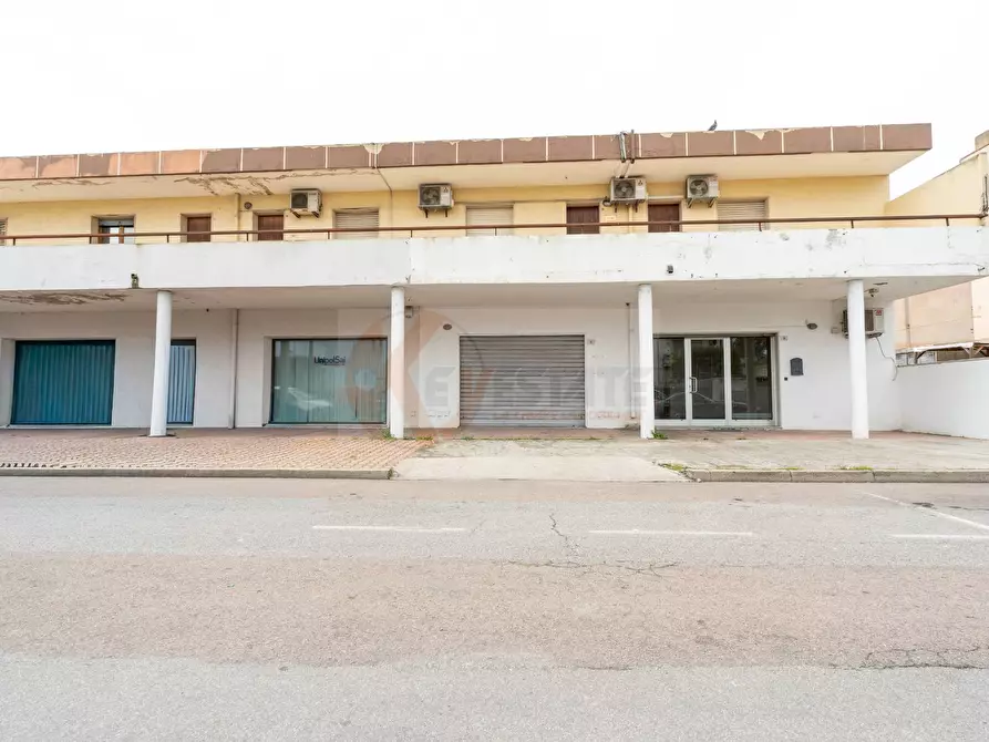 Immagine 4 di Locale commerciale in vendita  in Via Meucci 14 a Olbia