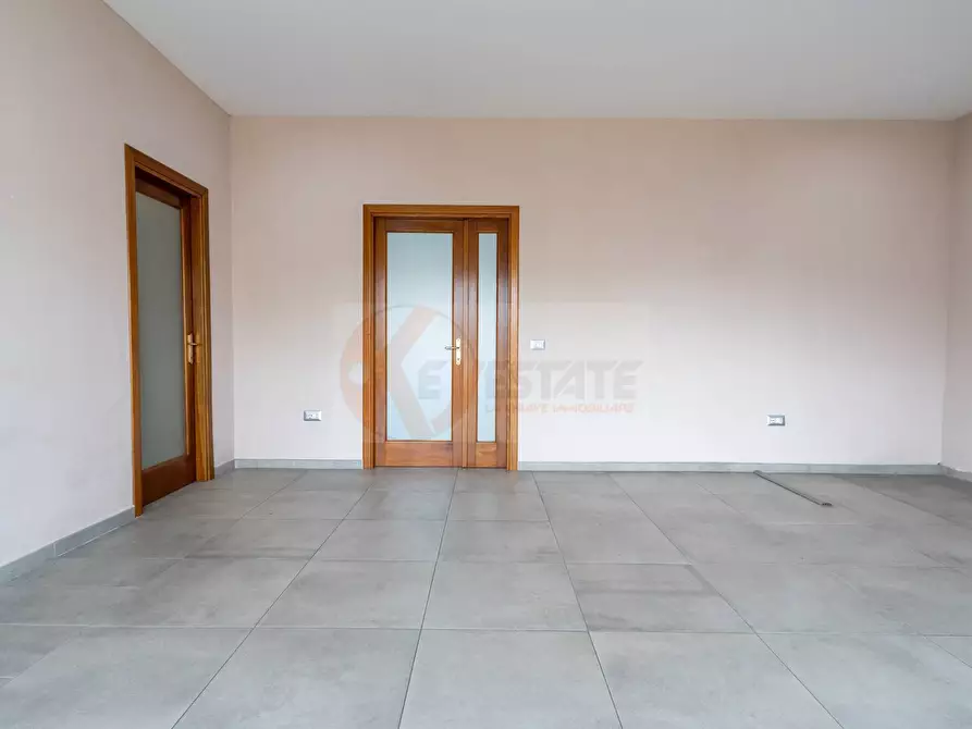 Immagine 5 di Locale commerciale in vendita  in Via Meucci 14 a Olbia