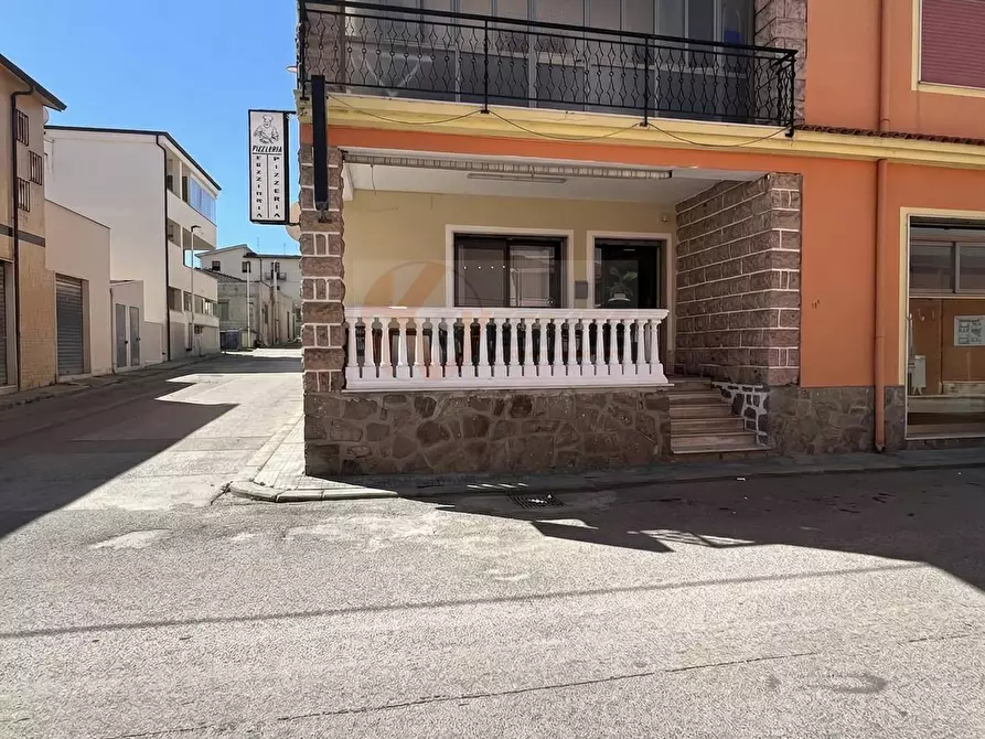 Immagine 15 di Attività commerciale in vendita  in Via Proto de Fraia 18a a Sassari