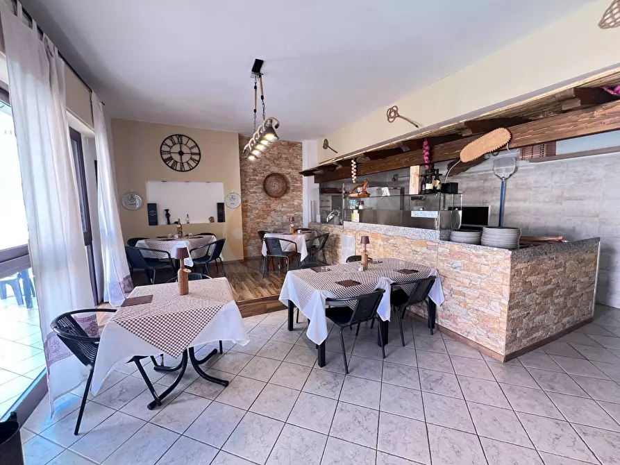 Immagine 4 di Attività commerciale in vendita  in Via Proto de Fraia 18a a Sassari