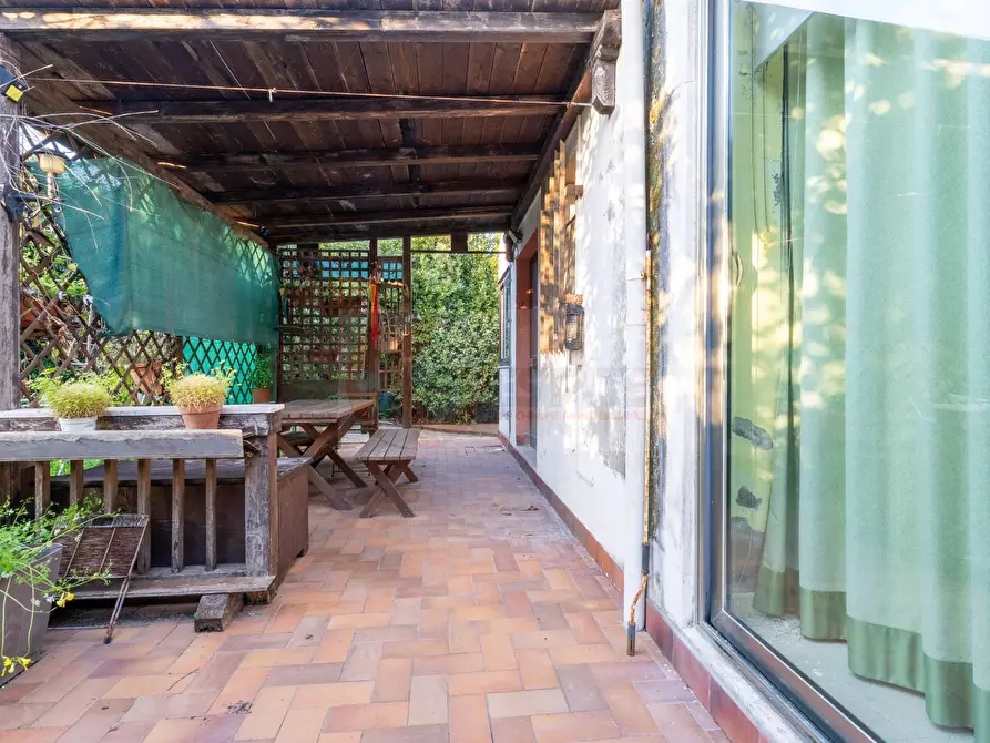 Immagine 10 di Villa in vendita  in vicolo colonia romana 5 a Porto Torres