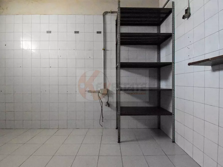 Immagine 10 di Locale commerciale in vendita  in via Giovanni Amendola 80 a Sassari