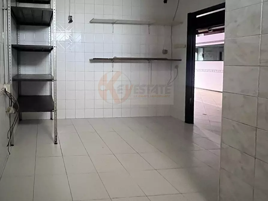 Immagine 14 di Locale commerciale in vendita  in via Giovanni Amendola 80 a Sassari