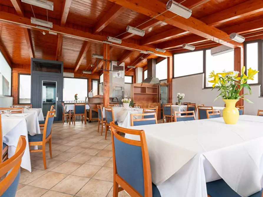 Immagine 36 di Attività commerciale in vendita  in via Cottoni 59 a Sorso