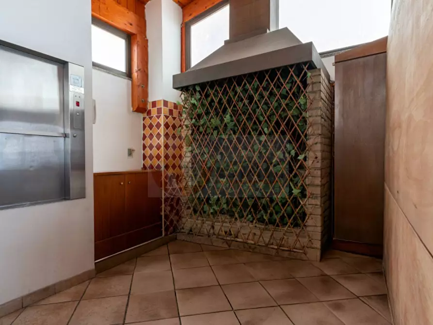 Immagine 39 di Attività commerciale in vendita  in via Cottoni 59 a Sorso