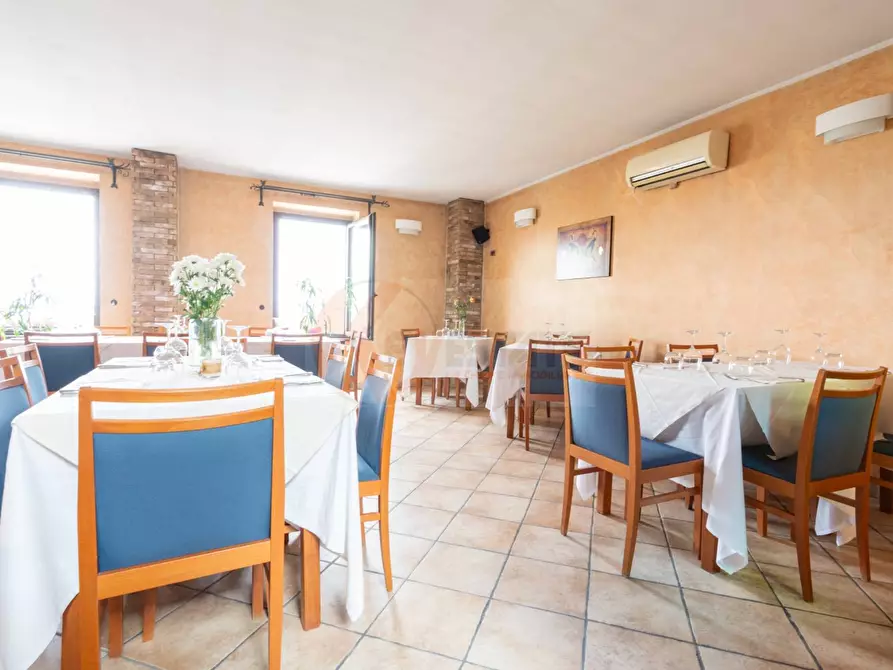 Immagine 18 di Attività commerciale in vendita  in via Cottoni 59 a Sorso