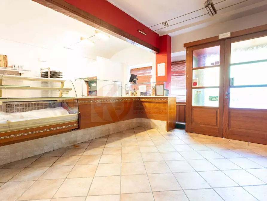 Immagine 6 di Attività commerciale in vendita  in via Cottoni 59 a Sorso