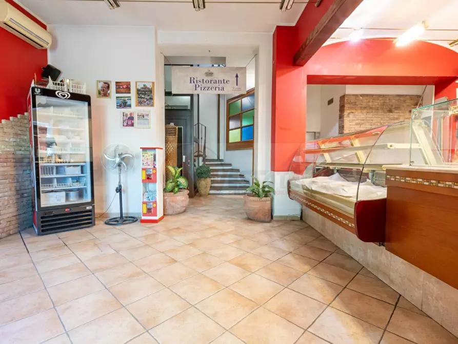 Immagine 9 di Attività commerciale in vendita  in via Cottoni 59 a Sorso