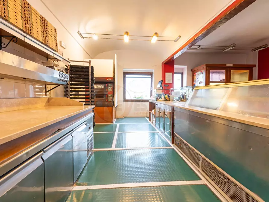 Immagine 10 di Attività commerciale in vendita  in via Cottoni 59 a Sorso