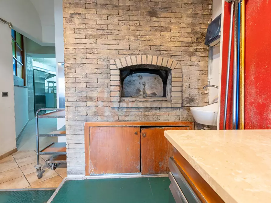 Immagine 15 di Attività commerciale in vendita  in via Cottoni 59 a Sorso