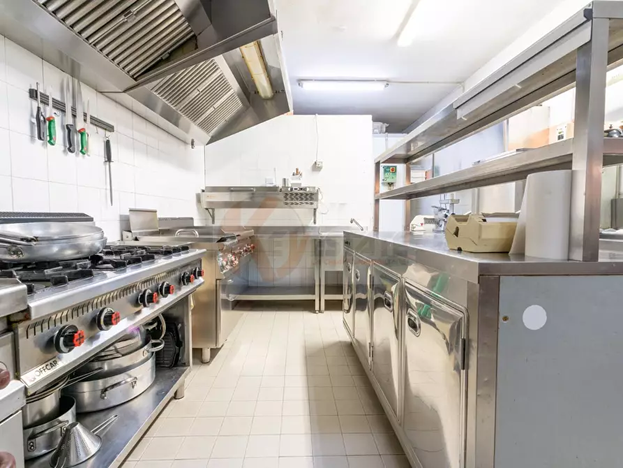 Immagine 25 di Attività commerciale in vendita  in via Cottoni 59 a Sorso