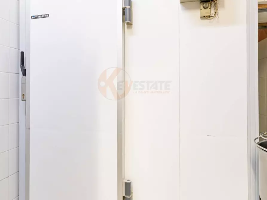 Immagine 28 di Attività commerciale in vendita  in via Cottoni 59 a Sorso