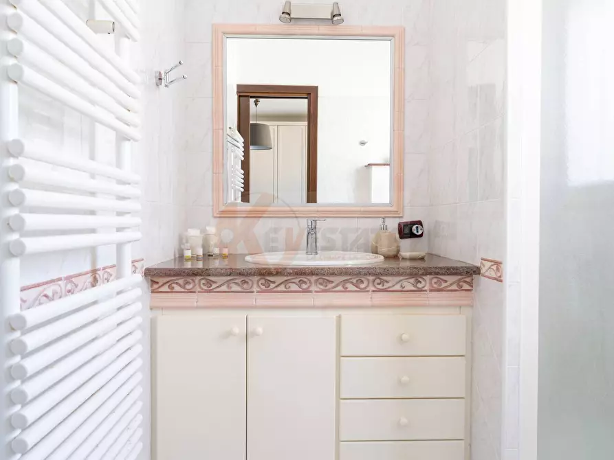 Immagine 48 di Villa in vendita  in via Ozieri 34 a Banari