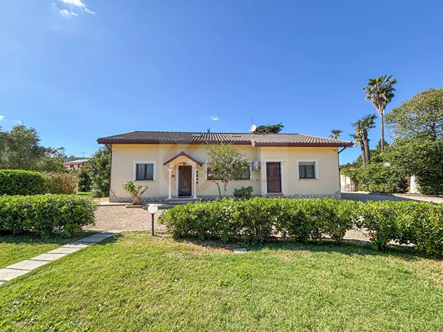 Immagine 3 di Villa in vendita  in via Ozieri 34 a Banari