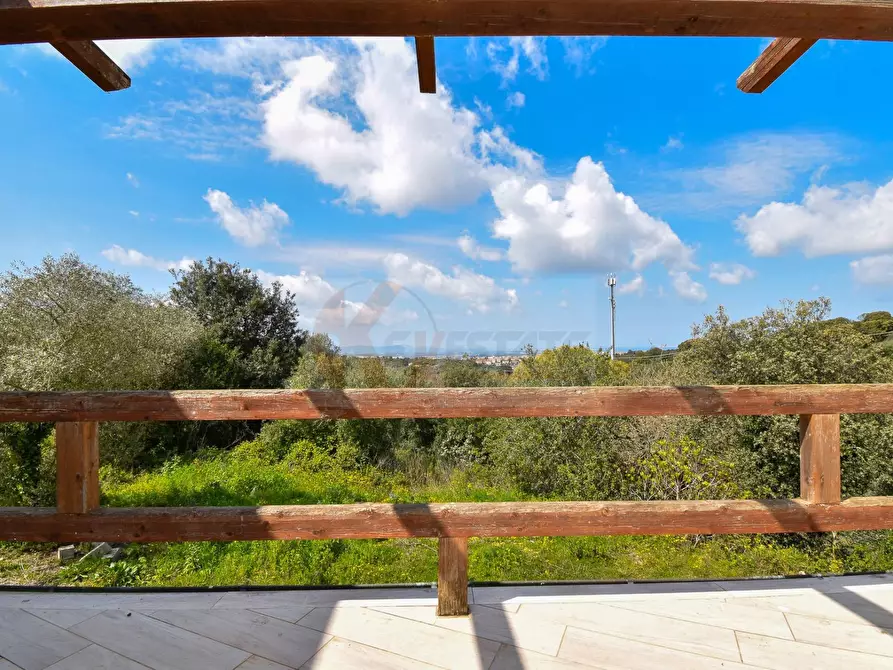Immagine 3 di Villa in vendita  in STRADA VICINALE LUNA E SOLE PRUNIZZEDDA SNC a Sassari