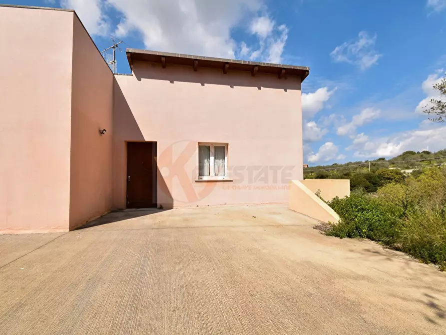 Immagine 45 di Villa in vendita  in STRADA VICINALE LUNA E SOLE PRUNIZZEDDA SNC a Sassari